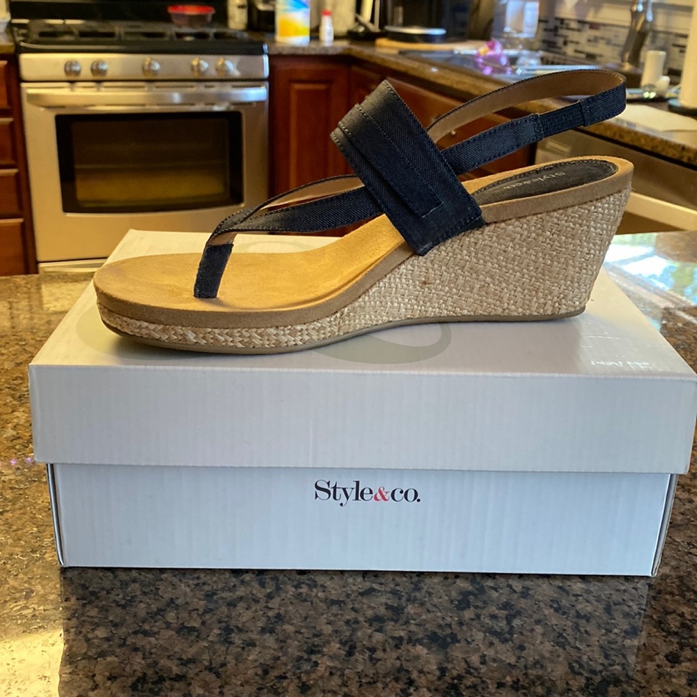 Brand new, in box never worn size 9